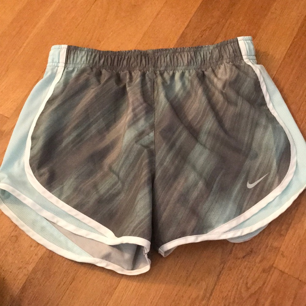 Women’s Nike tempo shorts